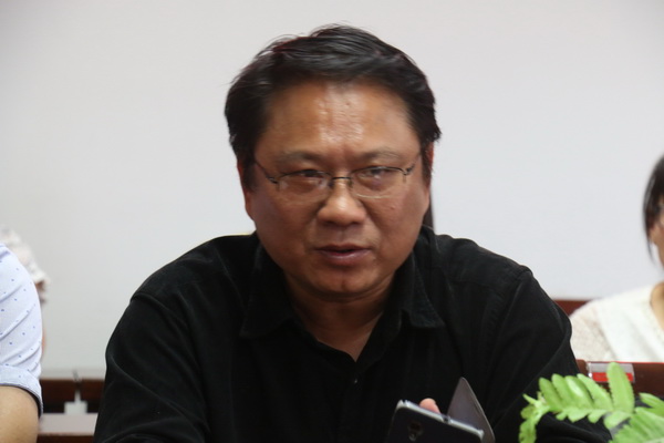 著名诗人沙克韩文戈姜桦作客翔宇学术沙龙